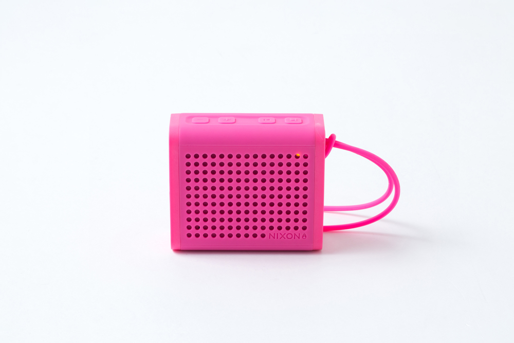 NIXON］の名作スピーカー『BLASTER』の新色と、新作『MINI BLASTER』が