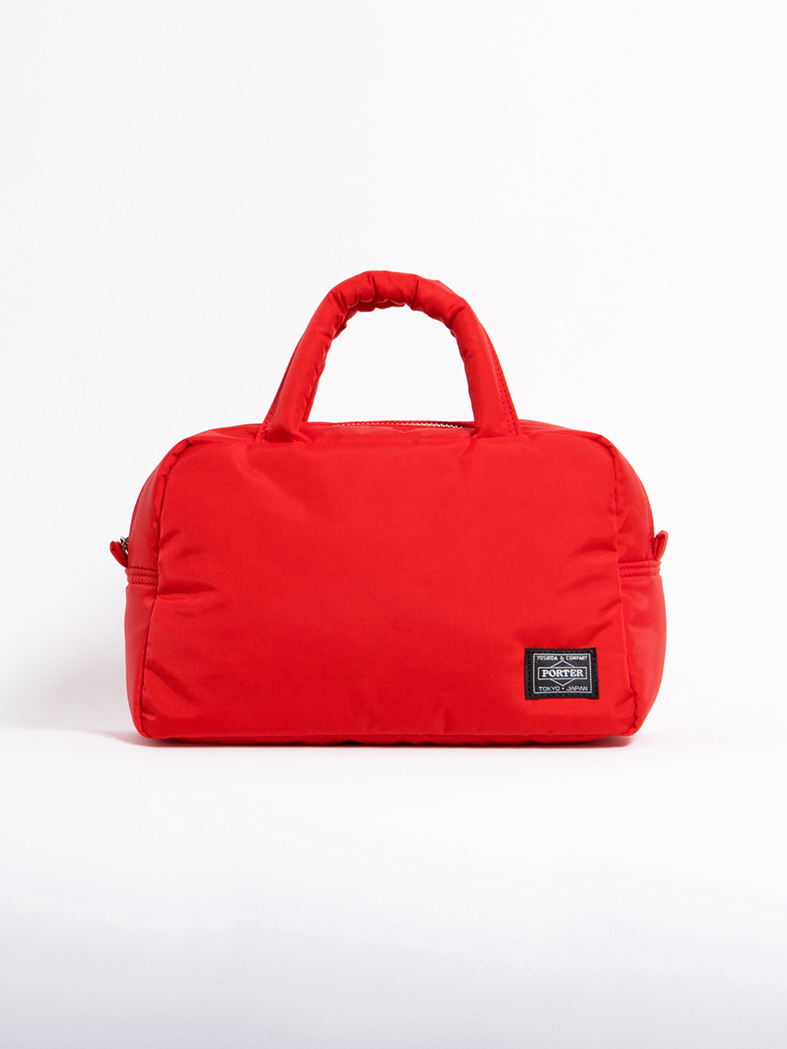 川久保玲がデザインした4型のバッグも登場。PORTERのポップアップが