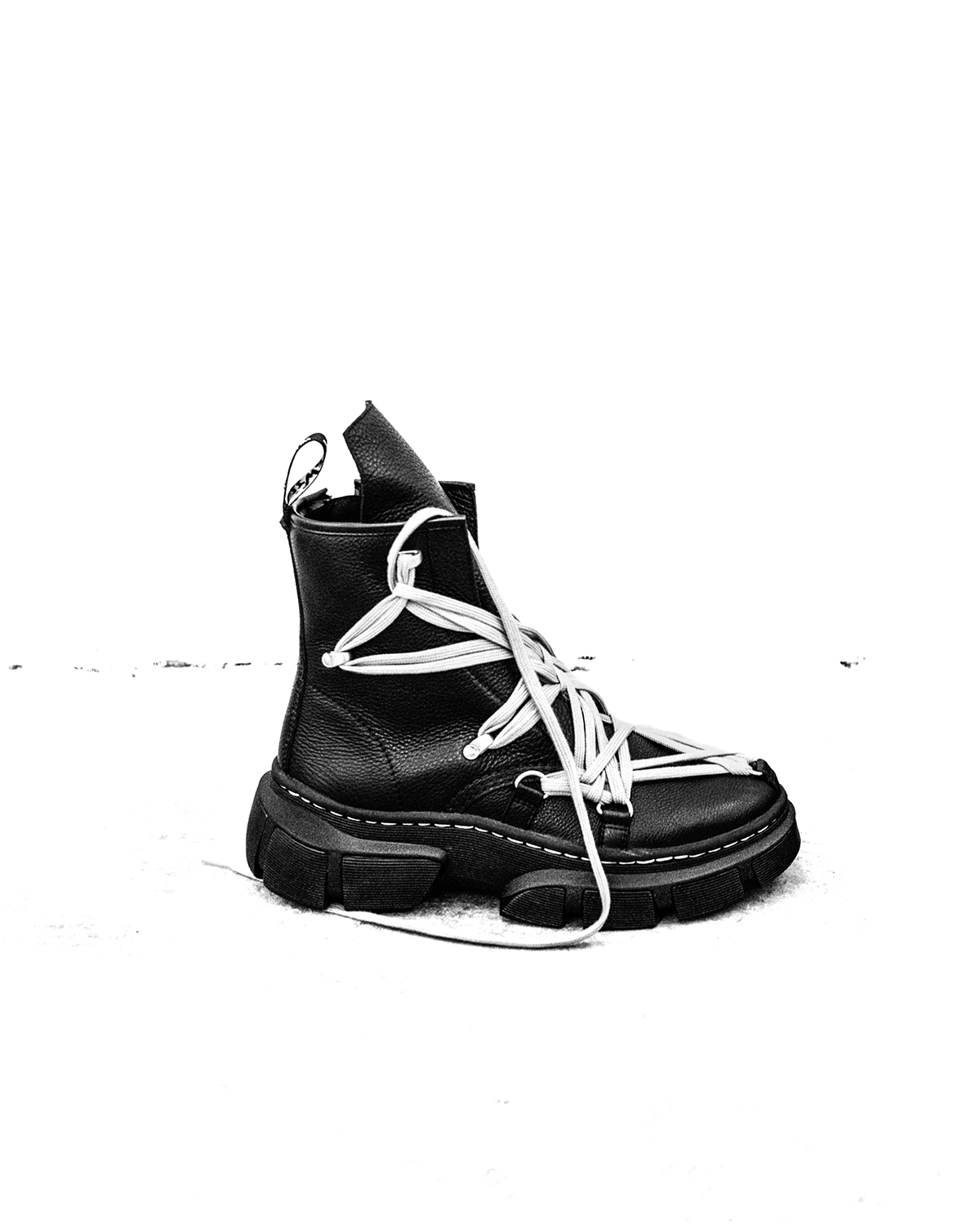 Dr.Martens × Rick Owensの新作が2月8日に発売