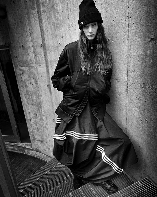 森山大道が撮影したY-3の2025年秋冬キャンペーン