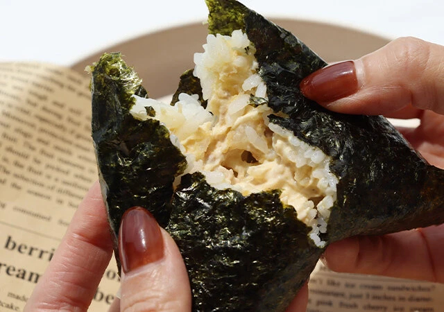 セブンの新商品がスゴすぎる！ツナマヨにしか見えない…ある食材が使