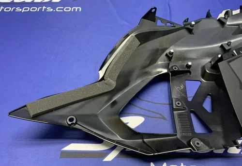 Kawasaki Left Lwr Fairing W/ Turn Signal (KRT) ZX-6R 2024-25 OEM