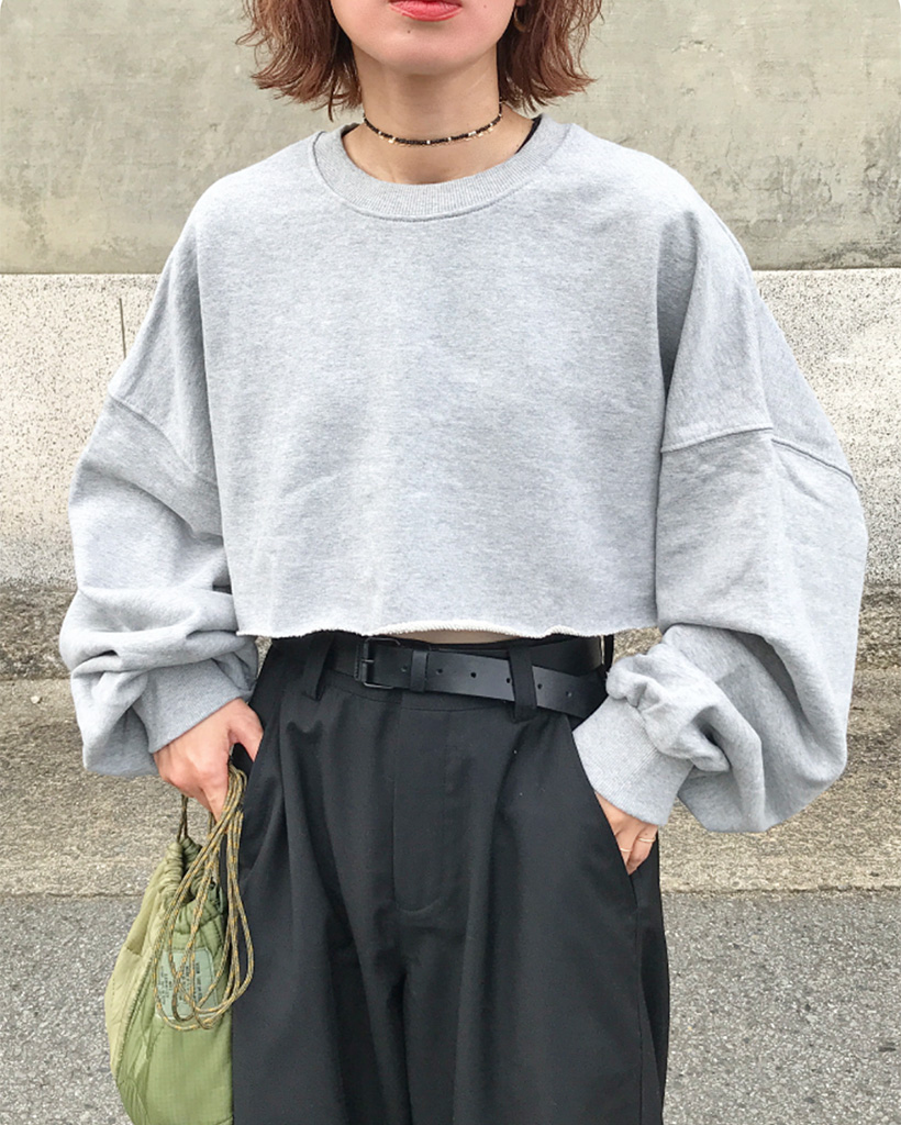 ダメージクロップドスウェットシャツ | ファッション通販サイト NUGU