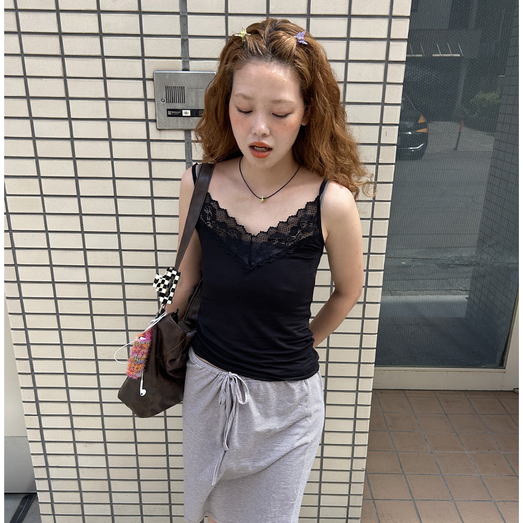 Vネックレースキャミソール | ファッション通販サイト NUGU