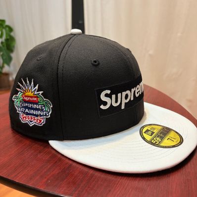 Supreme 2-Tone Box Logo New Era 