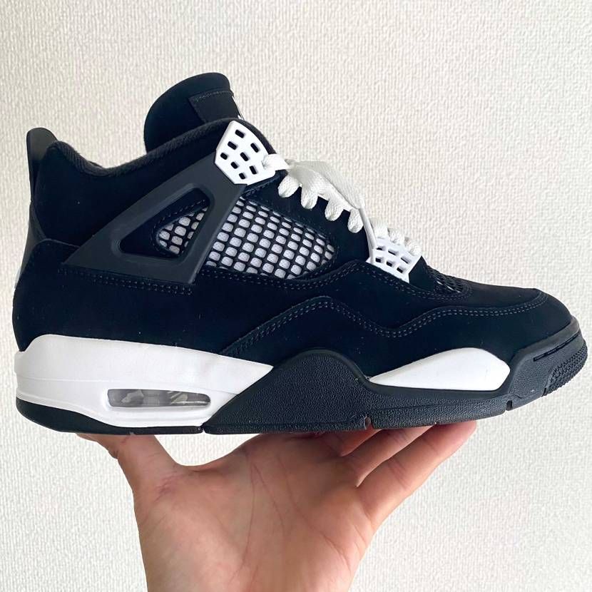 ナイキ エアジョーダン4 レトロ 