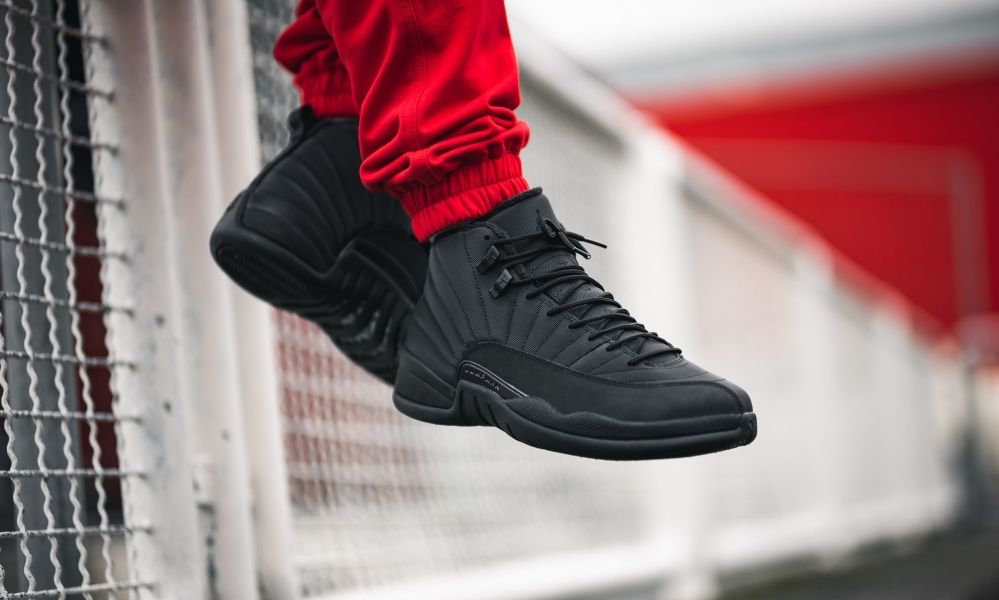 ナイキ エアジョーダン12 レトロ ウィンター ブラック【12/15発売