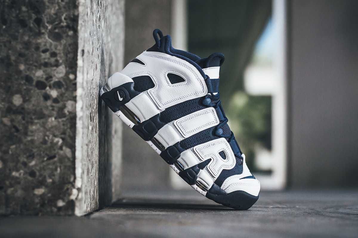 スニダンで取扱中】NIKE AIR MORE UPTEMPO 