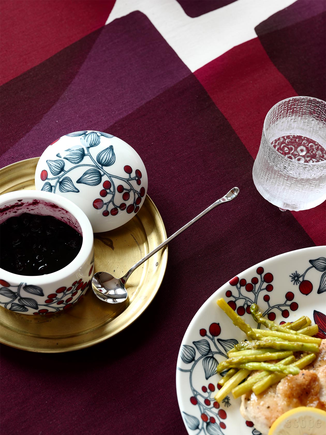 SCOPE Slowpe Slice ワイン　210cm テーブルクロス 販売終了】Slowpe<br>Slice ワイン