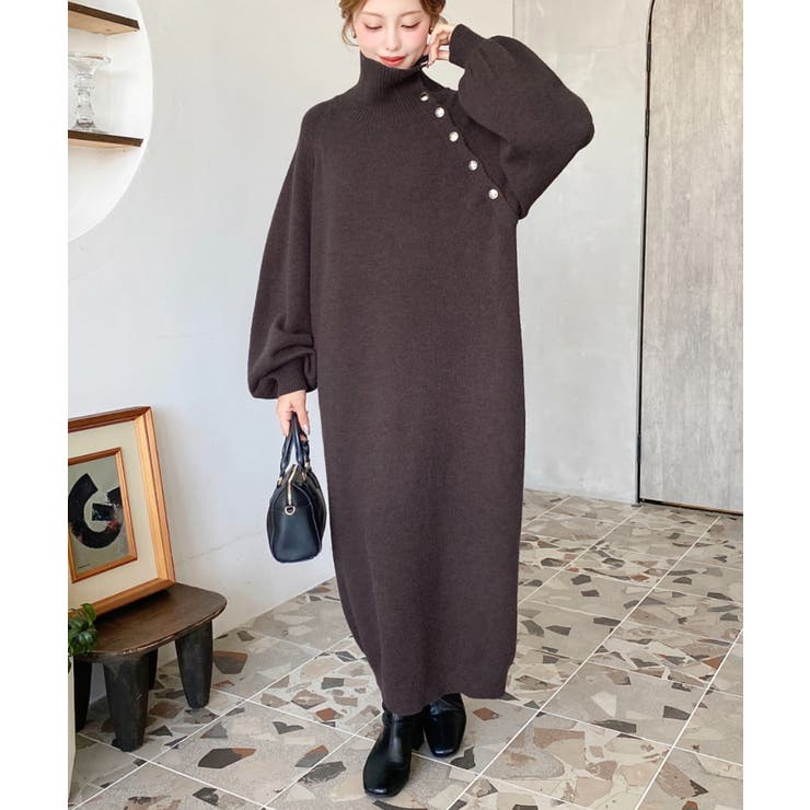 ハイネック金ボタンニットワンピース[品番：ERMW0004119]｜moment+