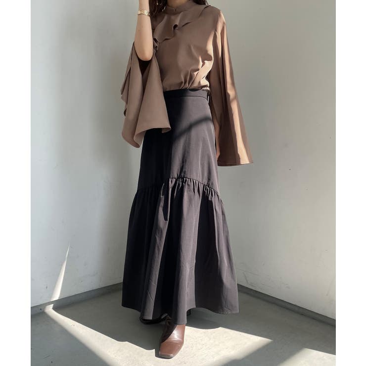 レイヤードフレアスリットスリーブブラウス[品番：AMTW0005339