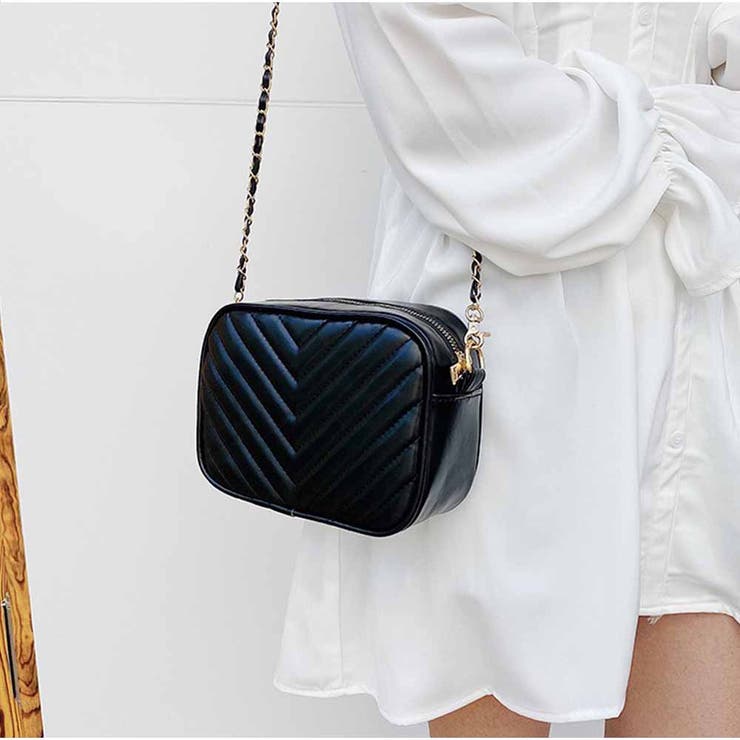 チェーンショルダーバッグ キルティングレザー ミニクロスボディバッグ