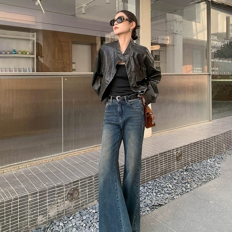 赤字覚悟！処分セール】ファッション性と微妙なフレアラインが特徴