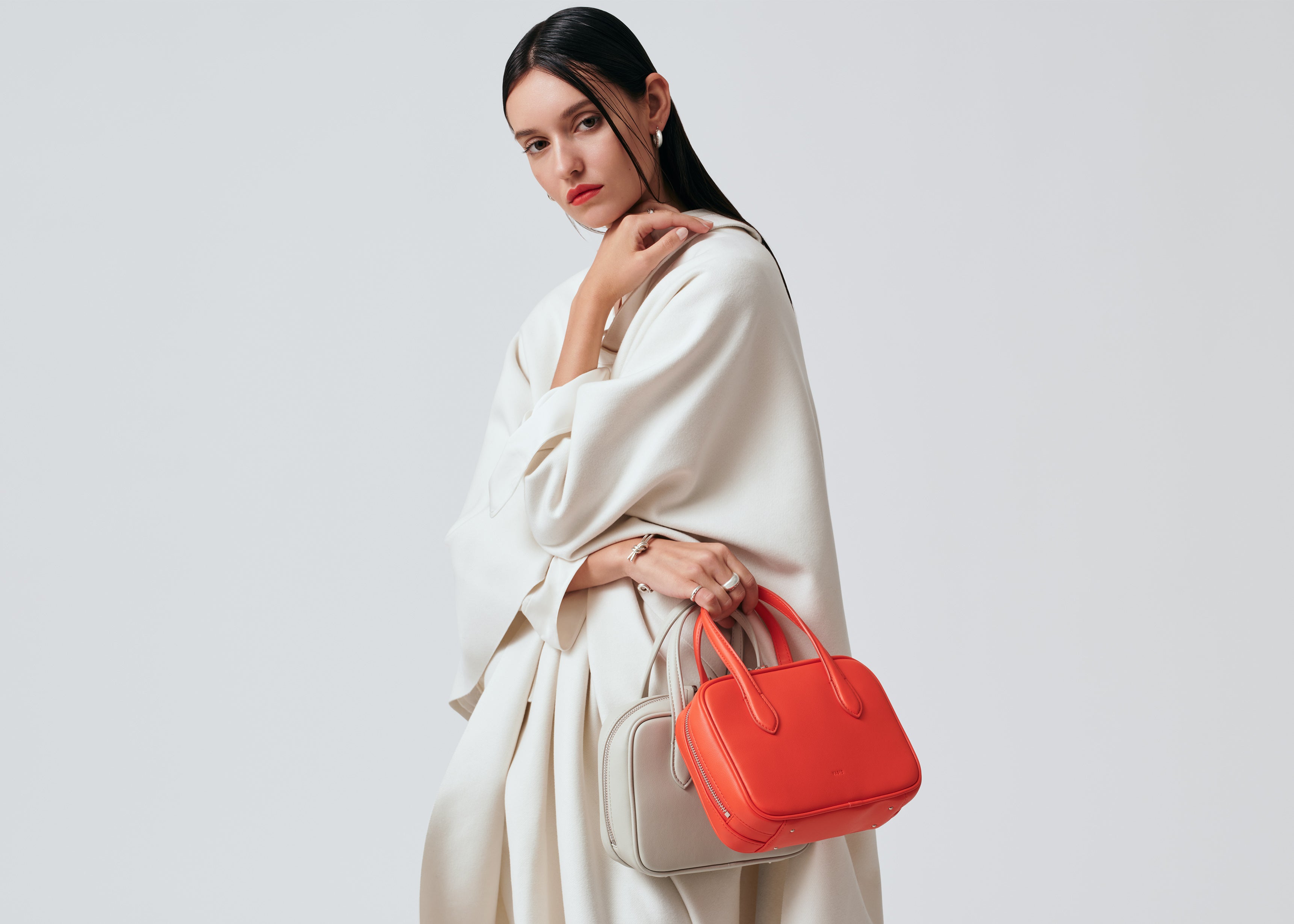 AMBER Series、EMMA – VASIC ヴァジック日本公式サイト