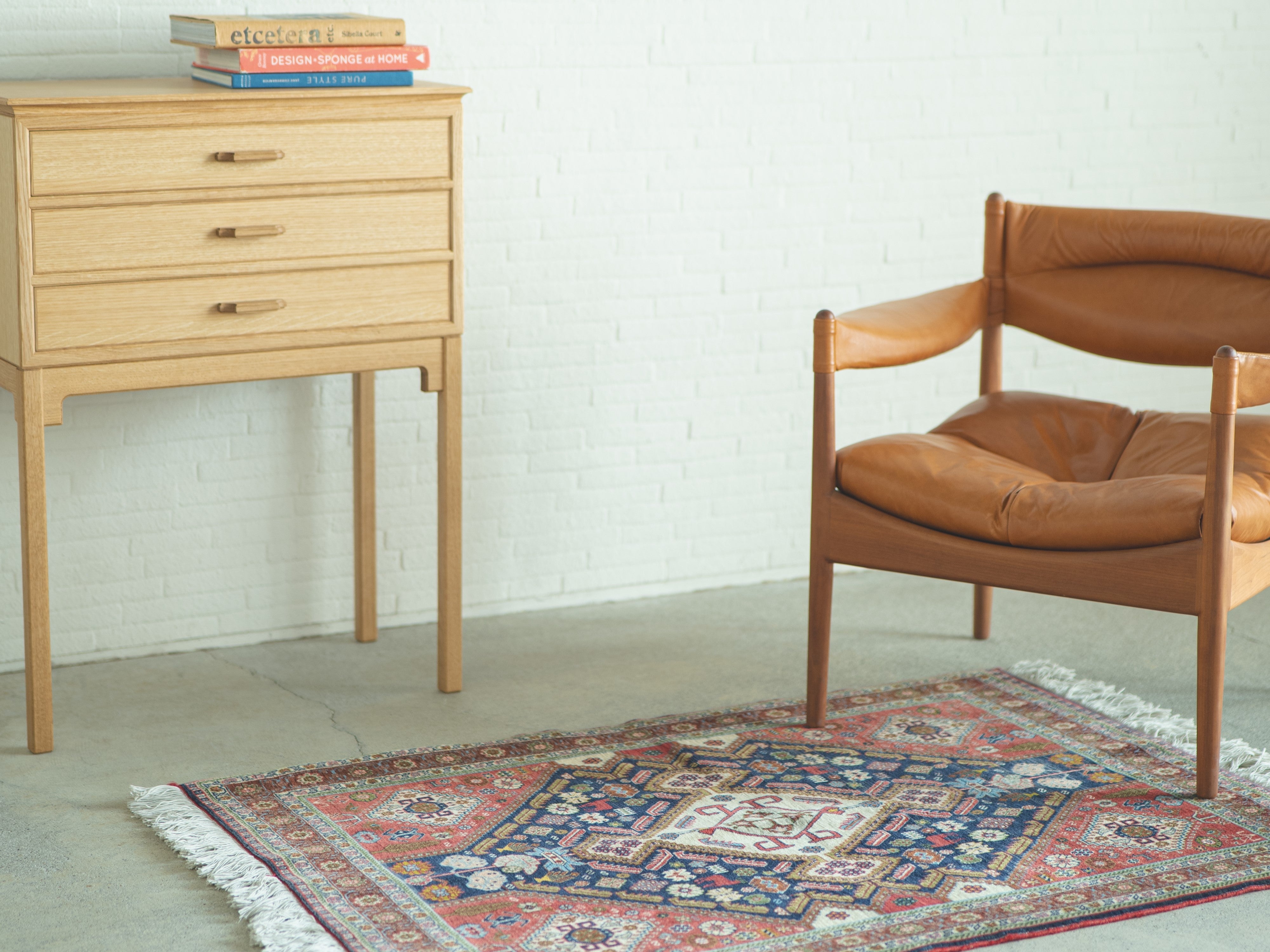 本物のトライバルラグとは？8つの魅力で解説｜ヴィンテージ手織り絨毯