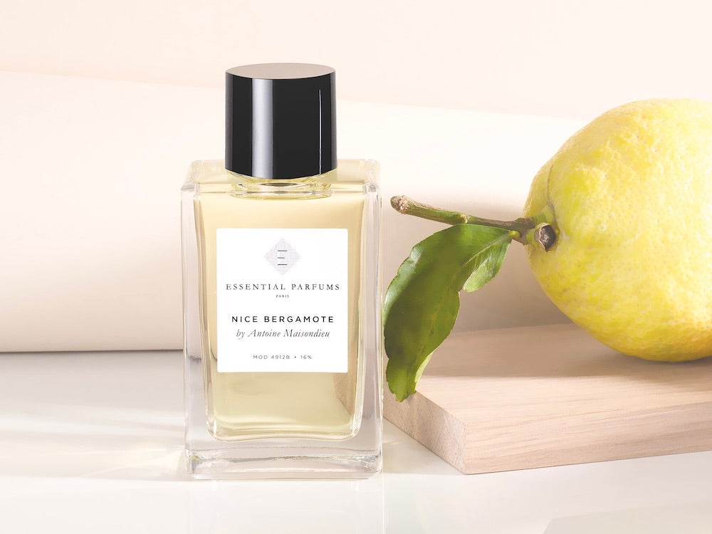 香水レビュー】Essential Parfumsの「ナイスベルガモット」をスタッフ