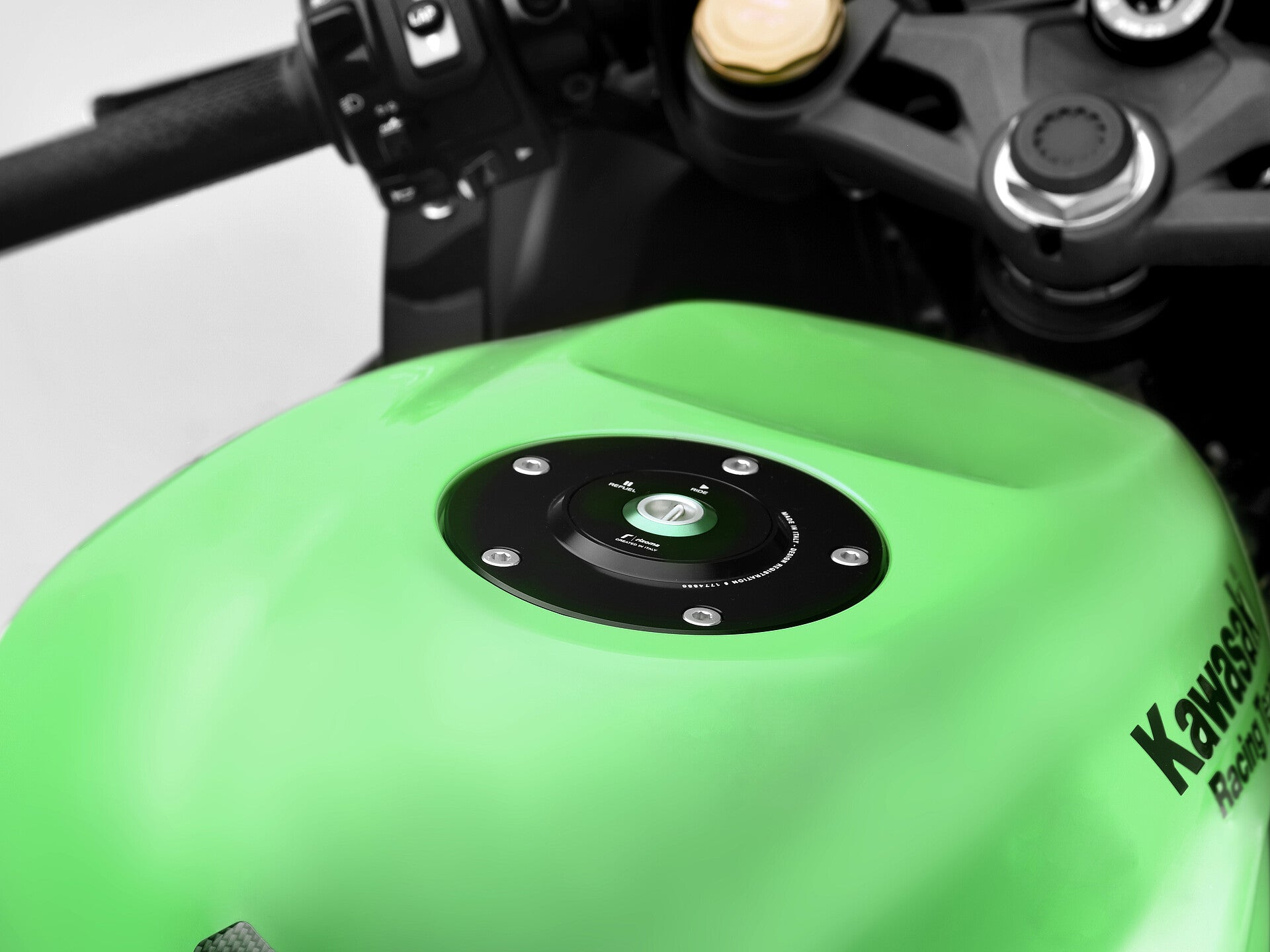 Ninja ZX-4R (2024 - 25) – rizoma Japan