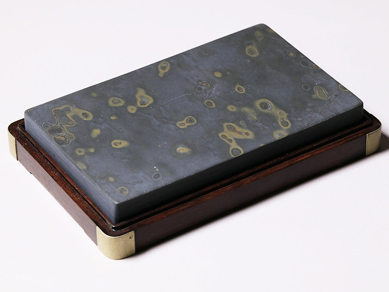 硯を知る — 端渓・歙州 — – PIGMENT TOKYO