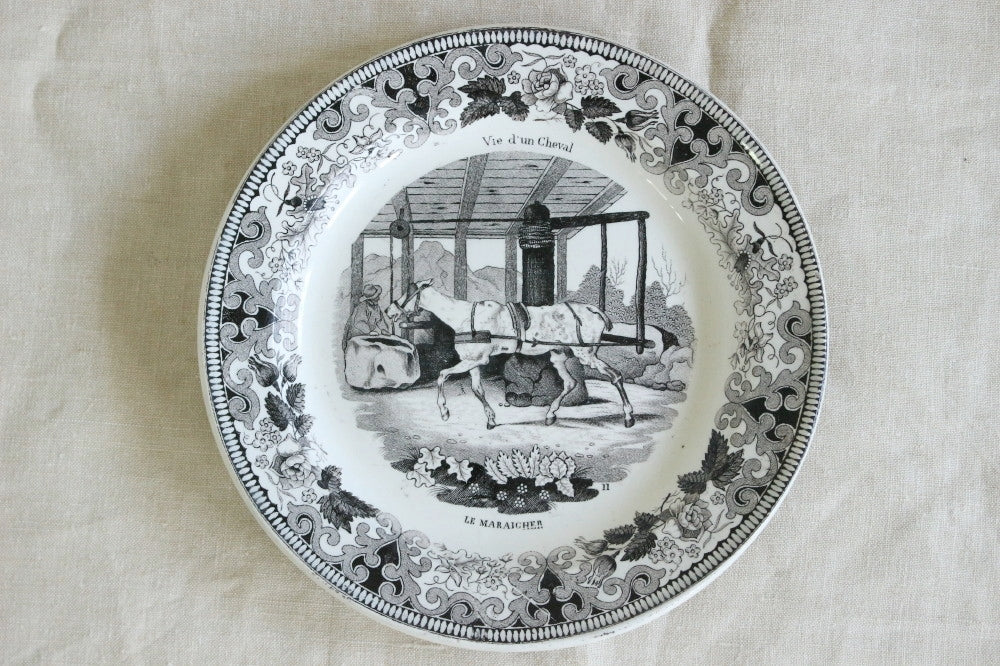 1819年クレイユモントロー窯馬の絵柄のグリザイユ（直径21cm