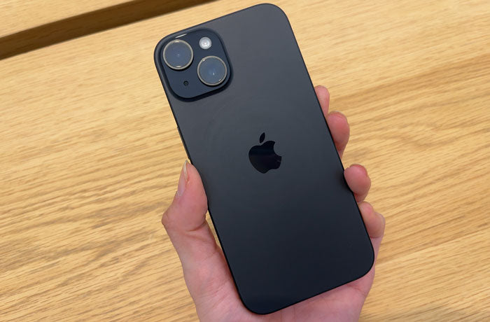 iPhone15/15Plusのブラックに合うスマホケースおすすめ！