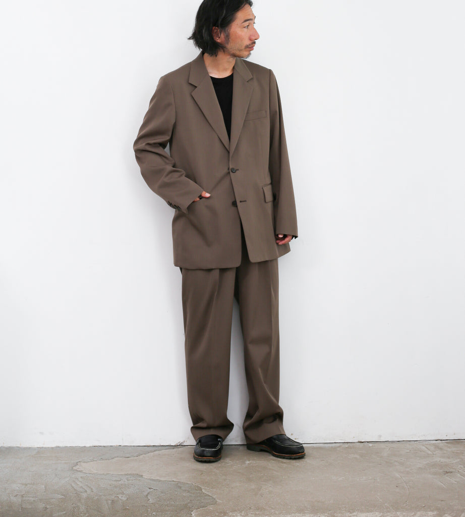 AURALEE LIGHT WOOL MAX GABARDINE JACKET & TWO-TUCK SLACKS – Chum!