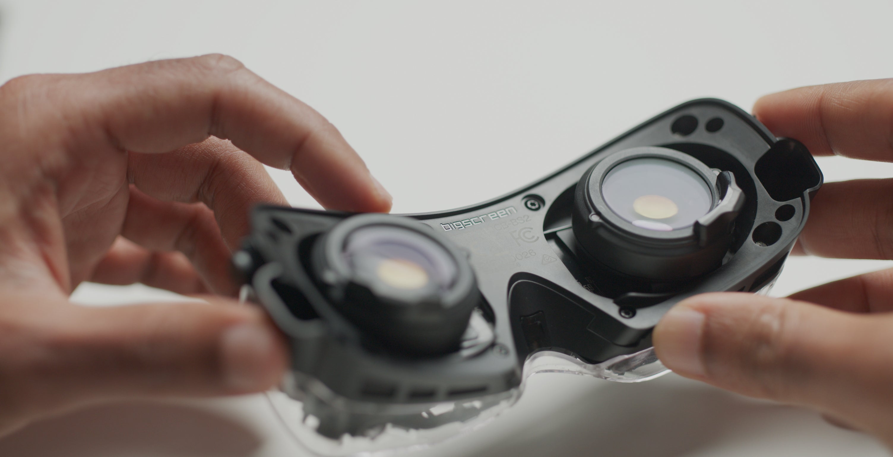 How Eyetracking Works in Bigscreen Beyond 2e