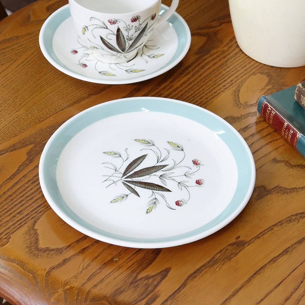 実りの絵柄に幸せ気分♪ ビンテージケーキ皿 VC109-208004