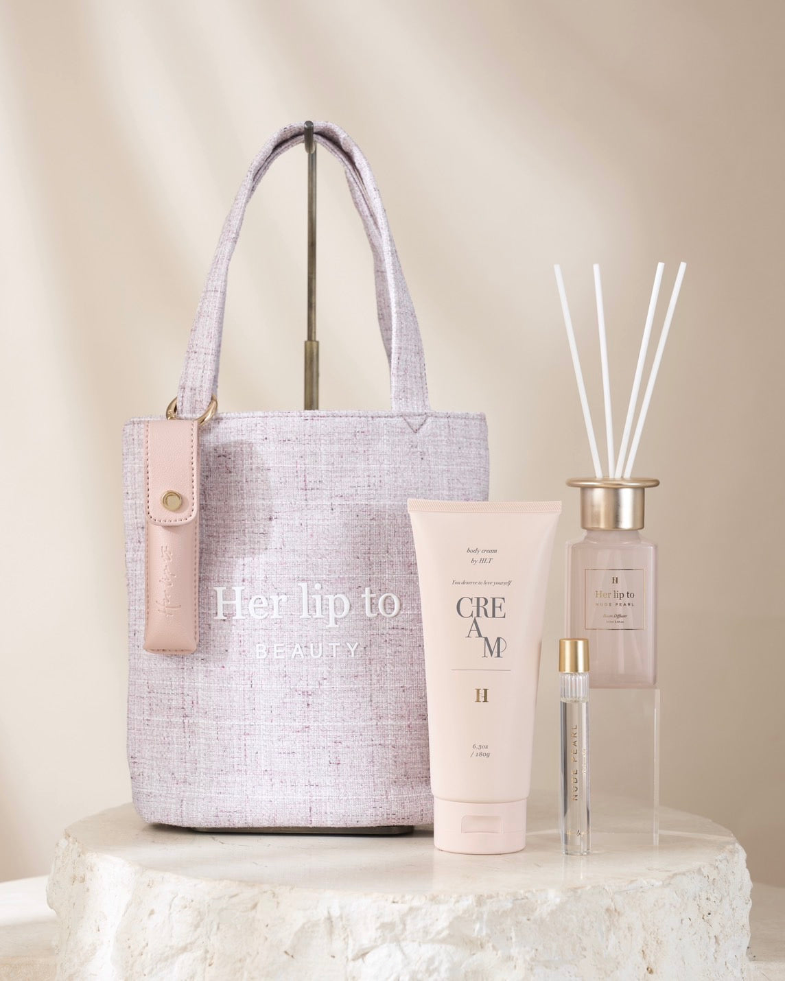 POP UP SHOP】「Her lip to BEAUTY」と「ROSIER by Her lip to」が