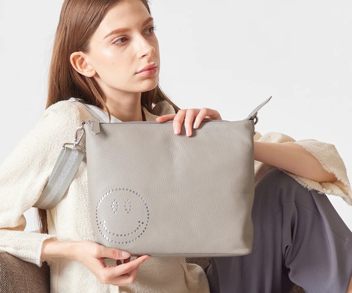 スマイル ホリゾンタルポシェット Mサイズ 1331