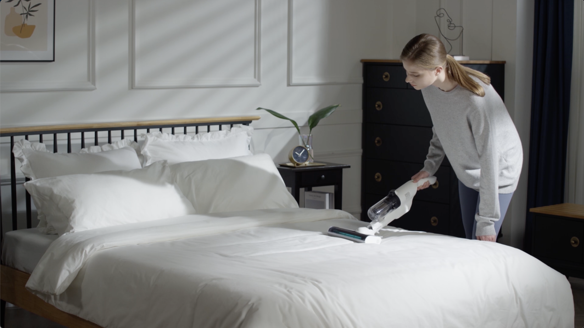 RS4 | コードレスUVふとんクリーナー | レイコップ