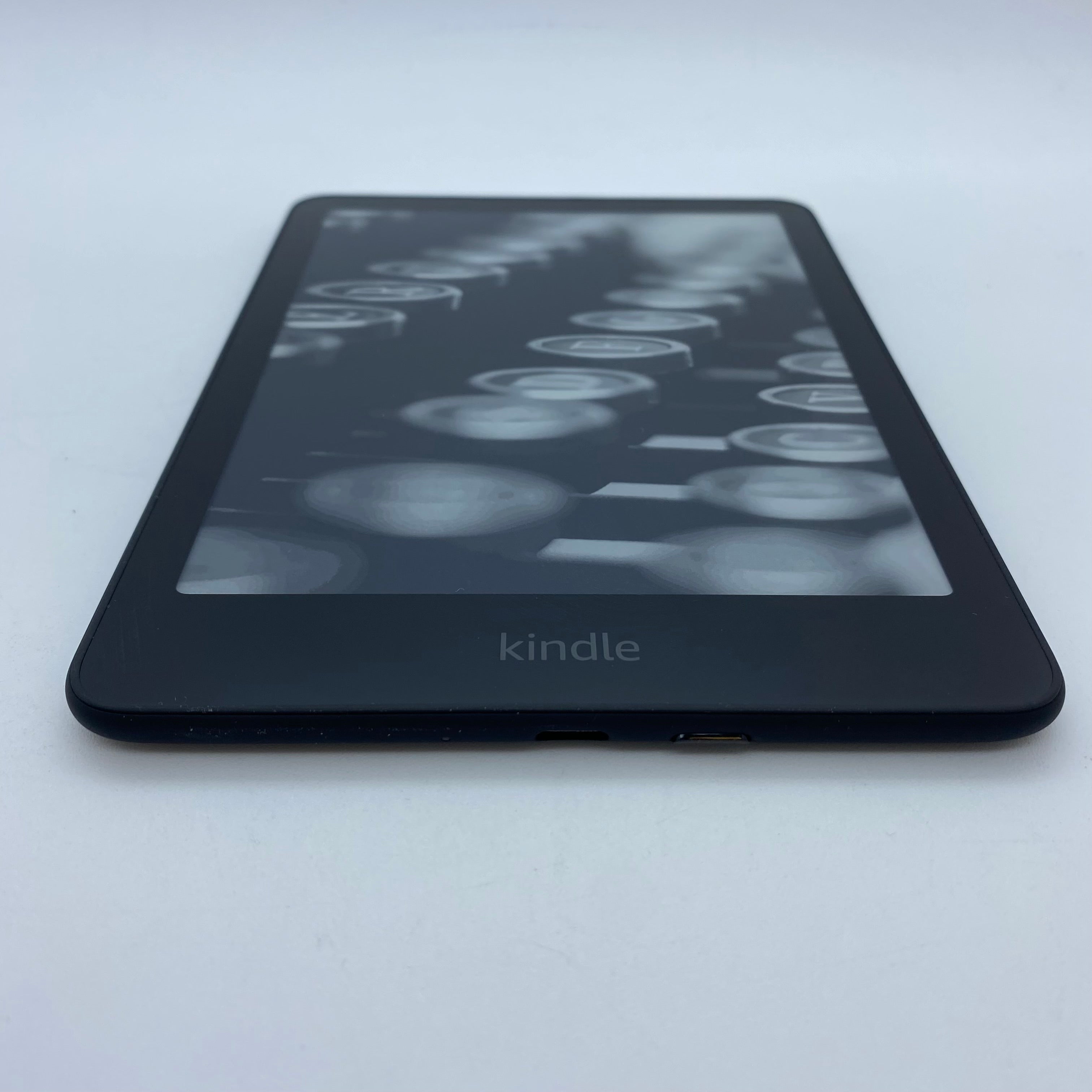 WiFi Only Amazon Kindle Paperwhite 12th gen 16GB Black SA568B