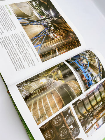 ラム愛好家の必読書！850ページにわたるカリブ海のラム酒についての