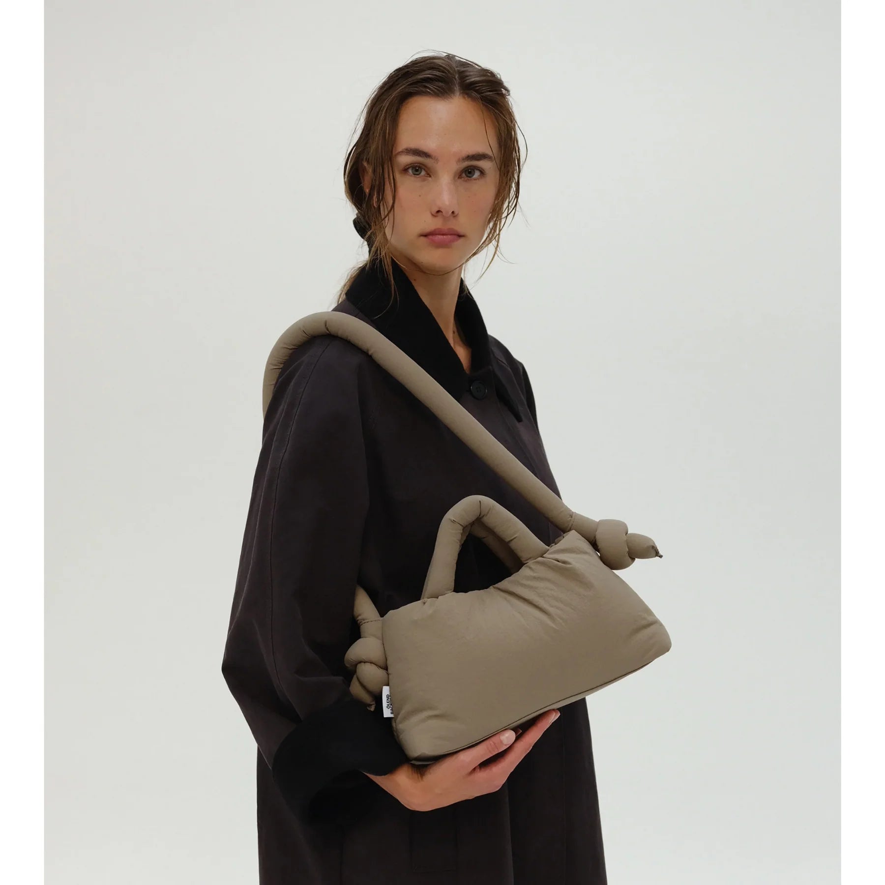 MINI ONA SOFT BAG - SAGE | OLEND（オレンド） |Good Wood Online Store