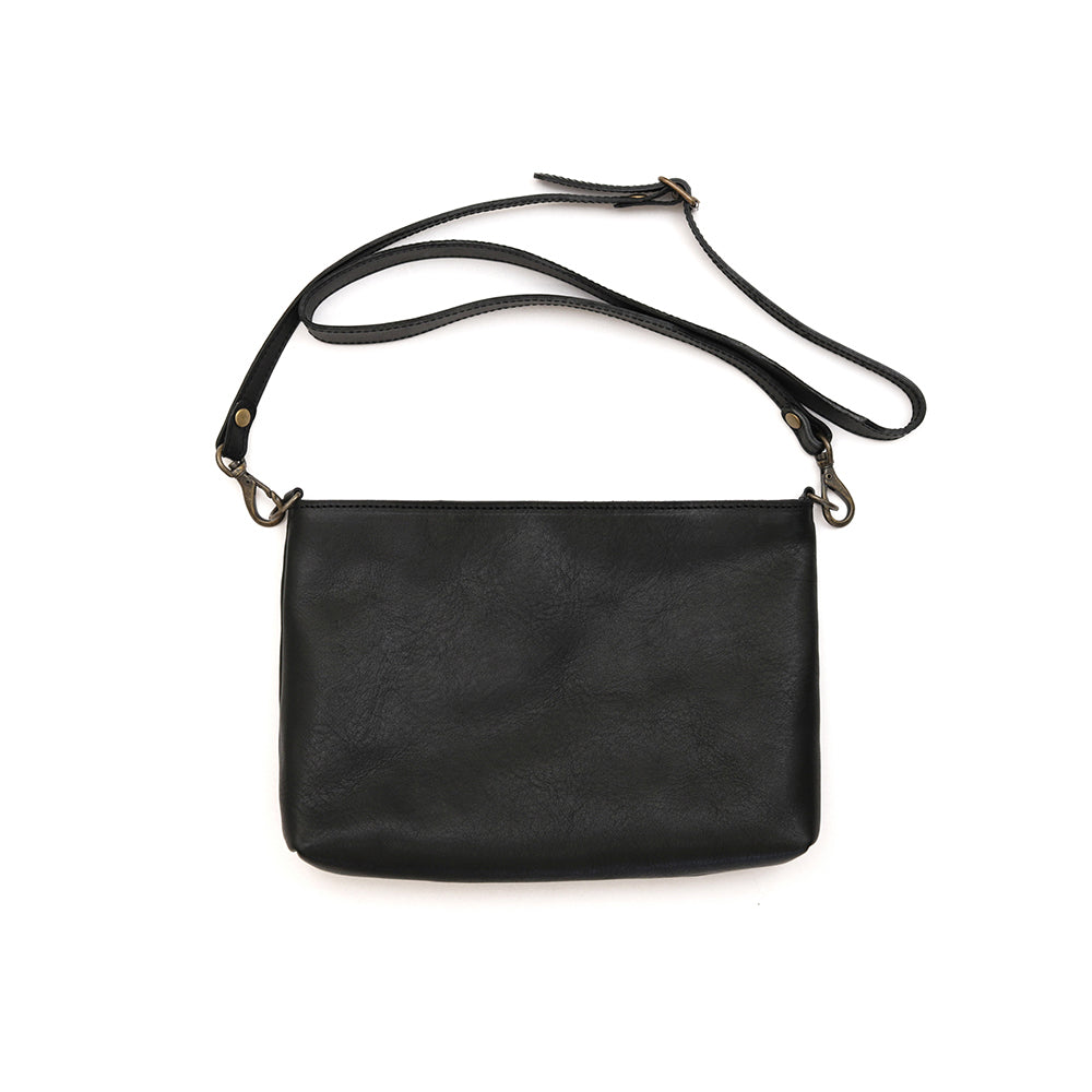 浅型/小サイズ【シンプルを極めたレザーサコッシュ】栃木レザー