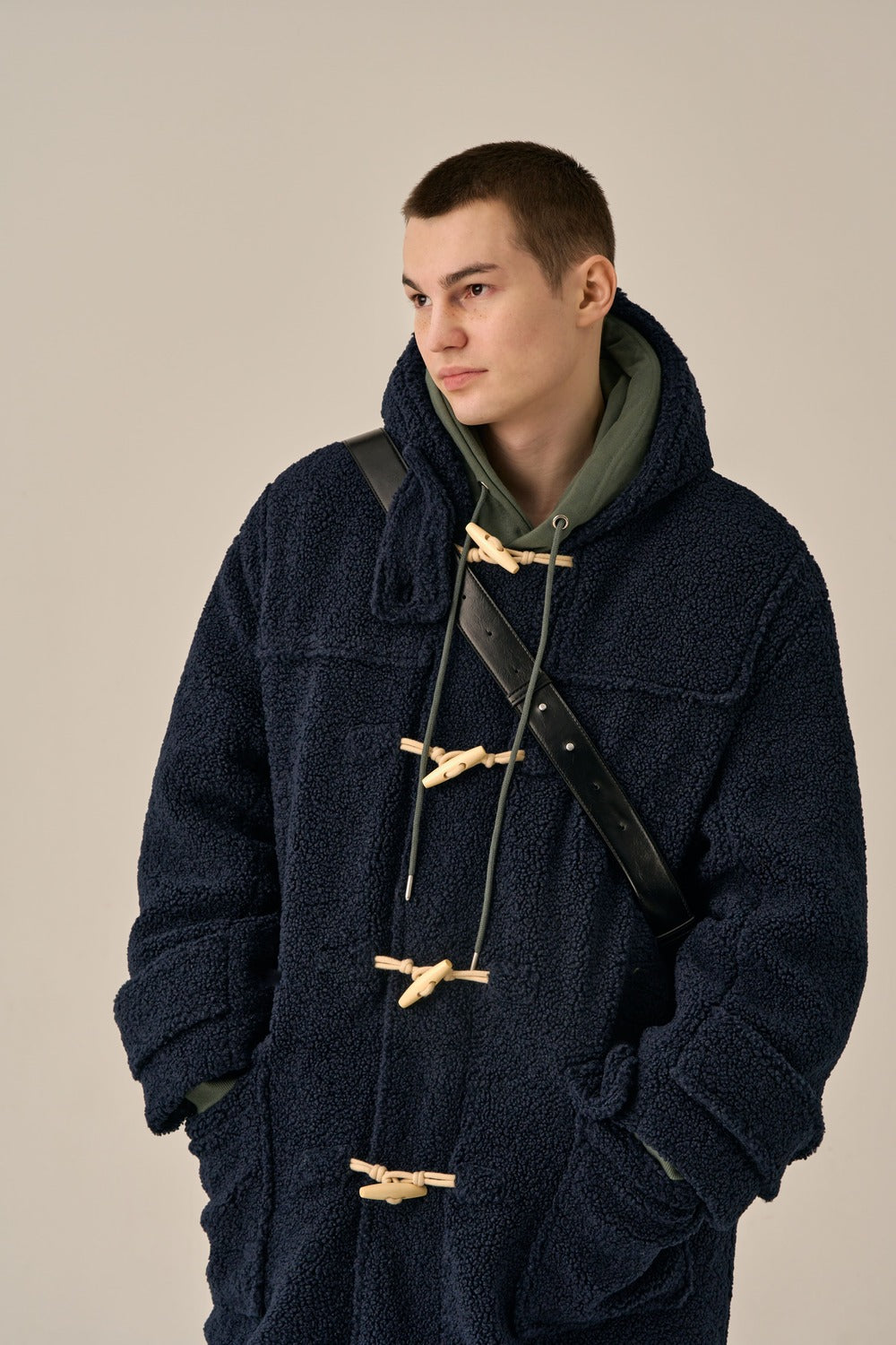 ダッフルフリースフードコート(ネイビー) - GUBIN | 60% - アジア