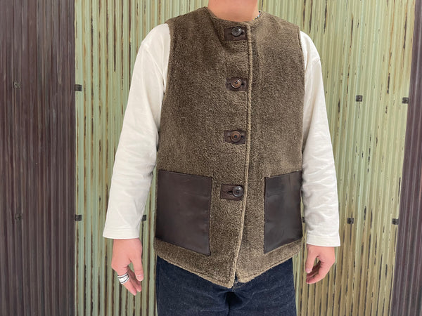 インナー・アウター選ばず使えるアイテム》JERKIN VEST -HEMP CANVAS