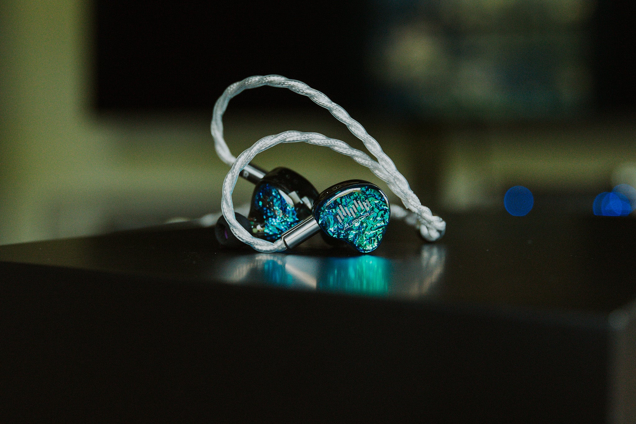 FlipEars Aurora 24 Tribrid Universal IEM | Bloom Audio