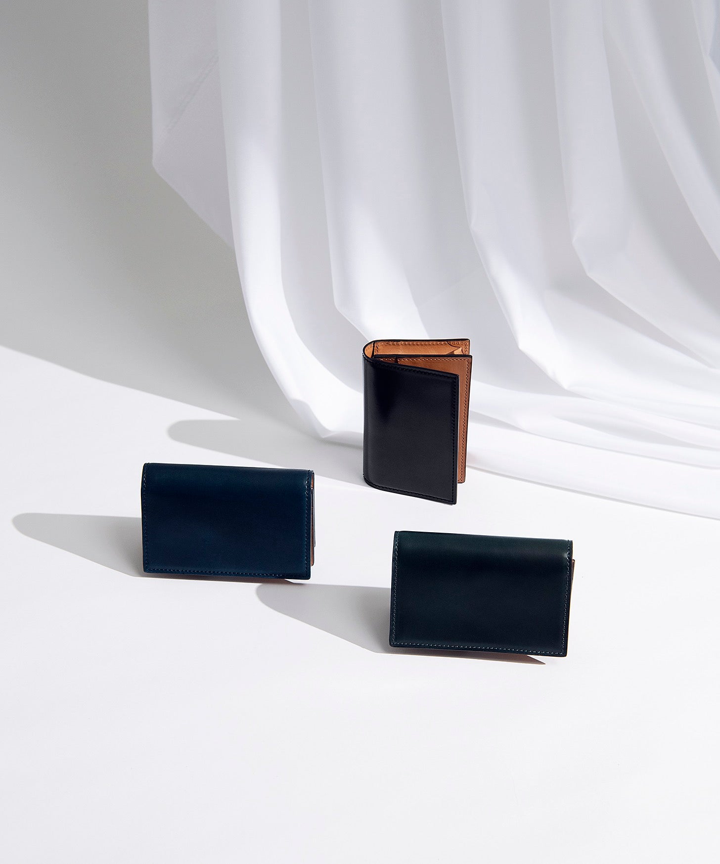 シェルコードバン 大容量 レザー 名刺入れ｜CRAFSTO（クラフスト）