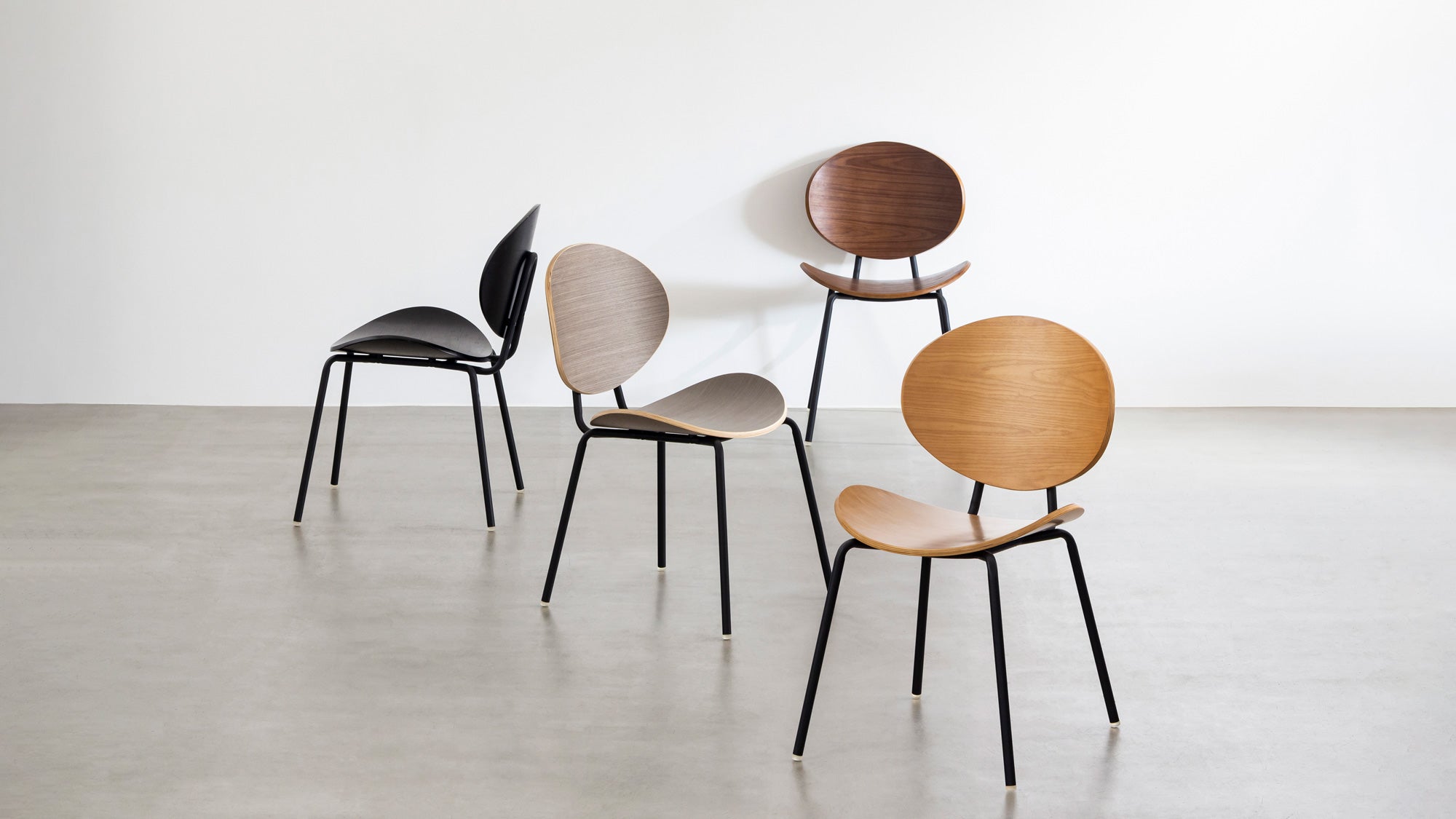 KANADEMONO が提案する、モダンなオフィスチェア