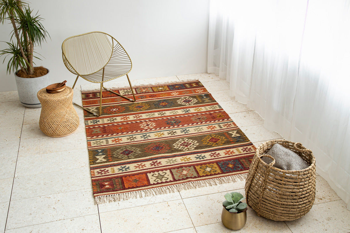 Geometric Panja Rug 140×200 – KANADEMONO