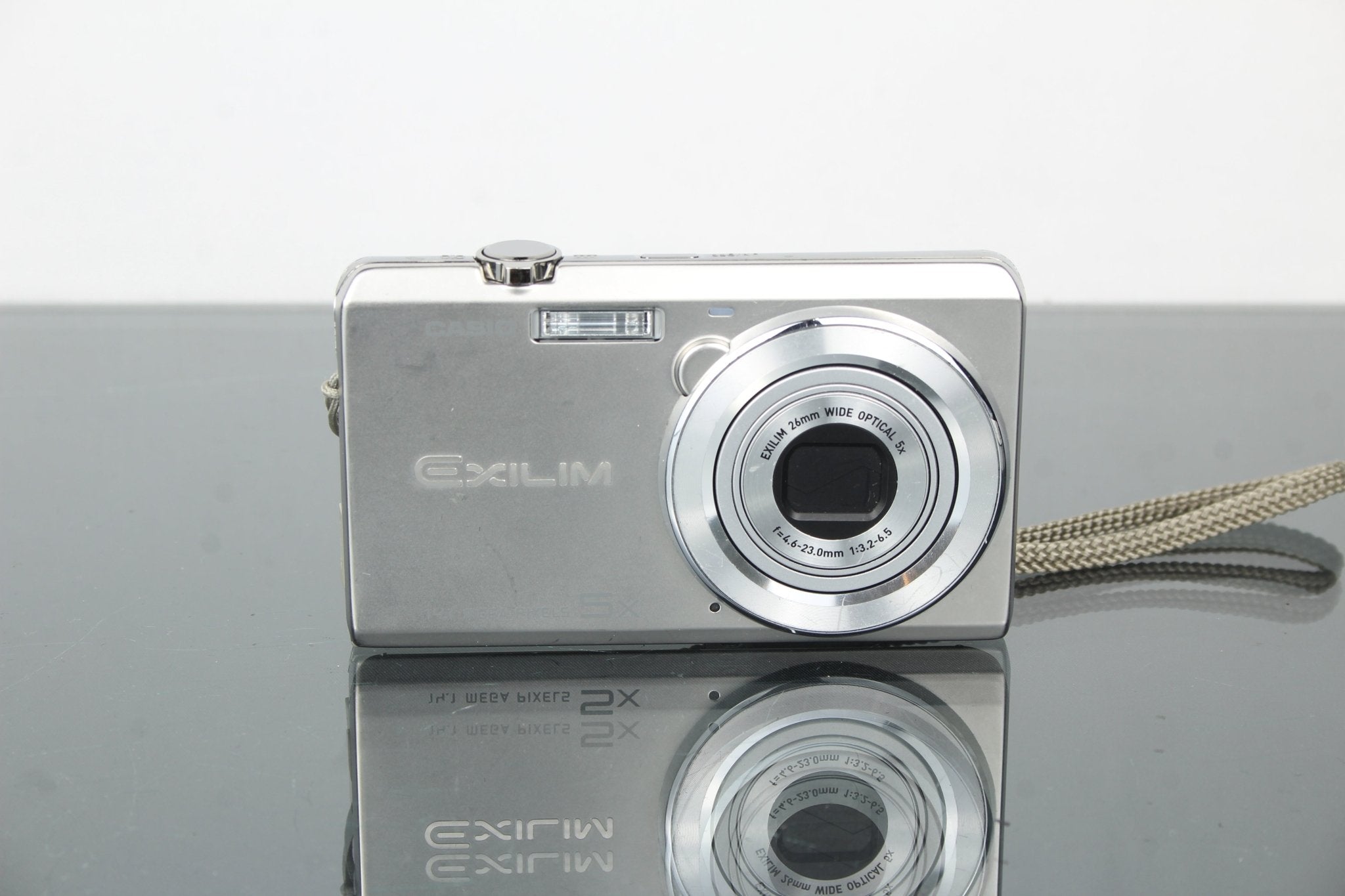 Casio Exilim EX-ZS10 Review: Simple Point-and-Shoot Joy – Dutch|Thrift