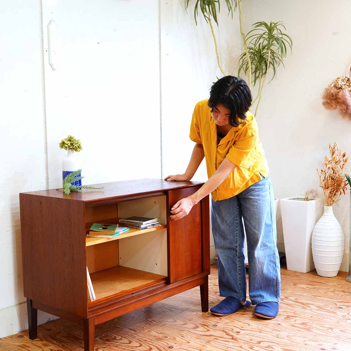 タンブールドア キャビネット サイドボード 蛇腹扉 北欧 チーク