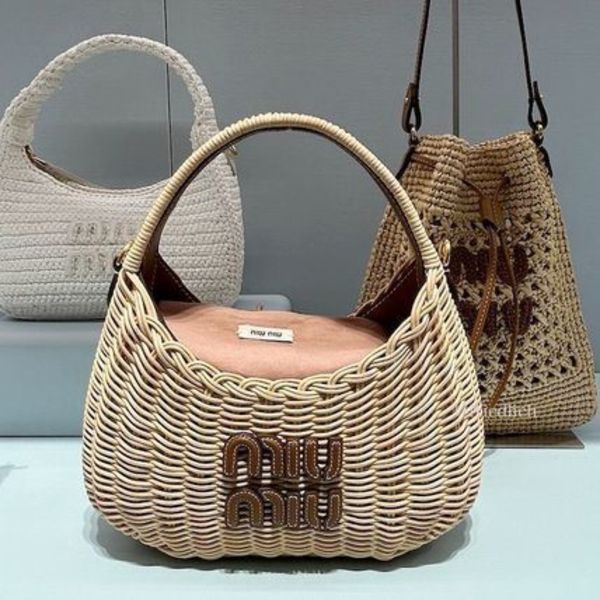 2024年もMiuMiu(ミュウミュウ)ブームが止まらない!【おすすめバッグ