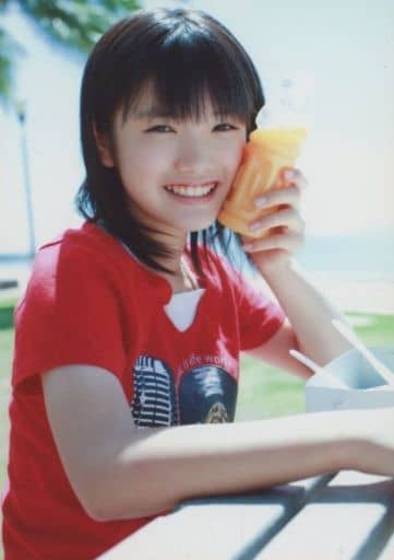 写真集 puka 美山加恋2nd　【ネコポス】 写真集 puka 美山加恋2nd - メルカリ