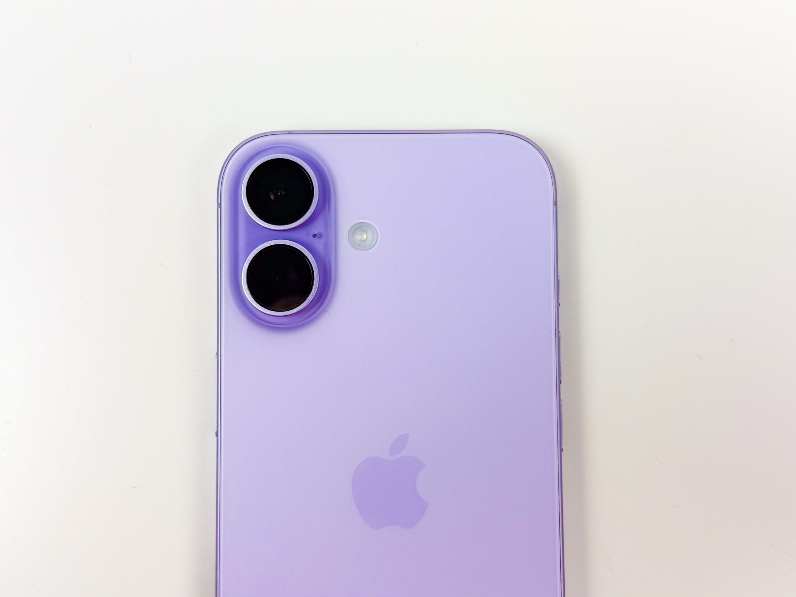 Apple iPhone 17 Review - The Hidden Gem - Pokde.Net