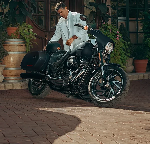 Sport Glide™ | Harley-Davidson® 長崎