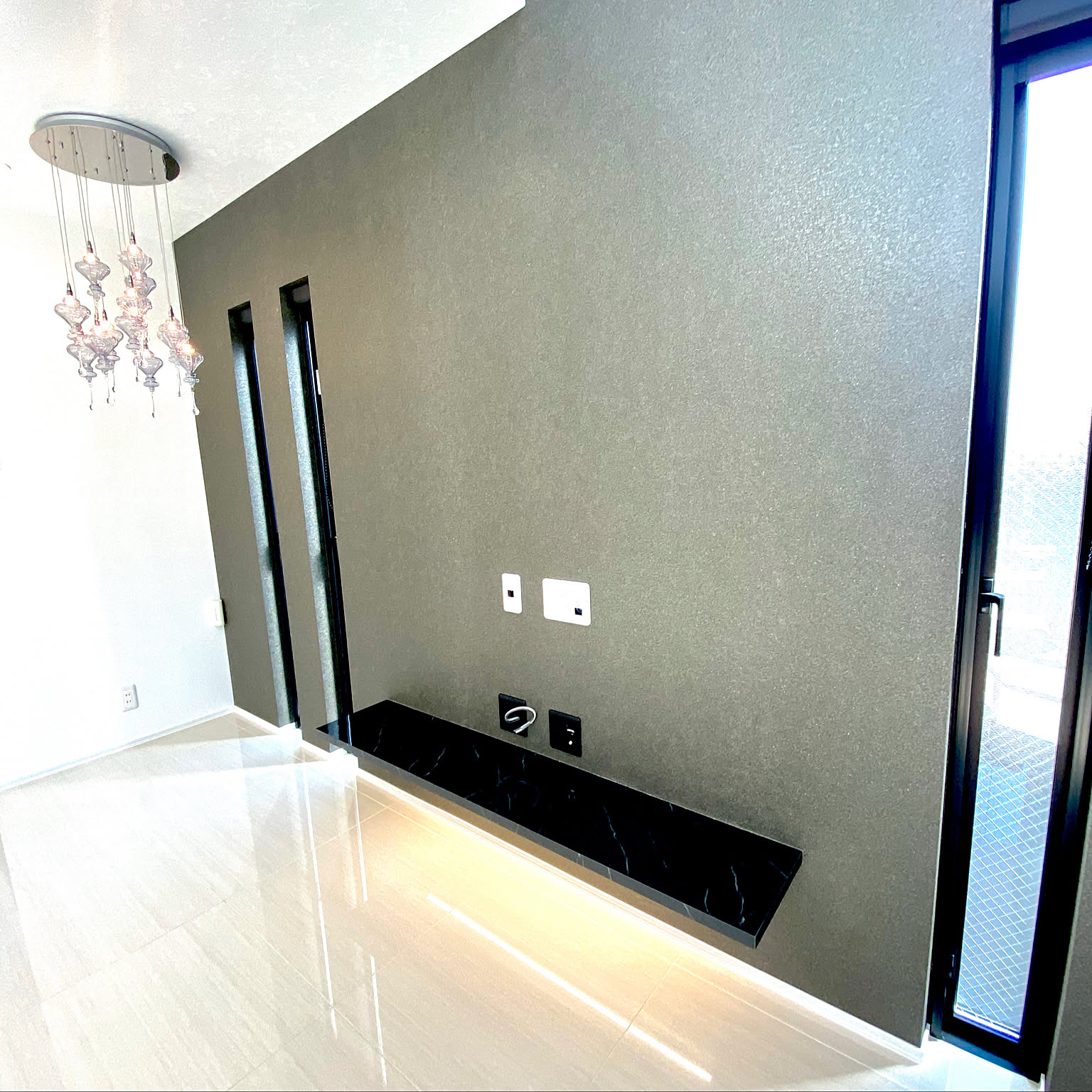 間接照明 55インチテレビのおすすめ商品とおしゃれな実例 ｜ RoomClip