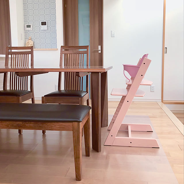 新色/ストッケ トリップトラップ/机/セレーヌピンク/新商品買ったよ