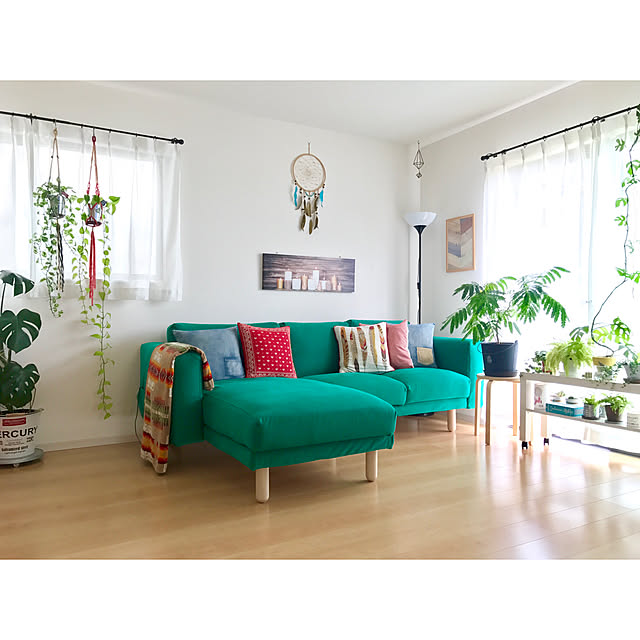 カジュアル気分で♪のんびりくつろぐIKEAの布製ソファ | RoomClip mag