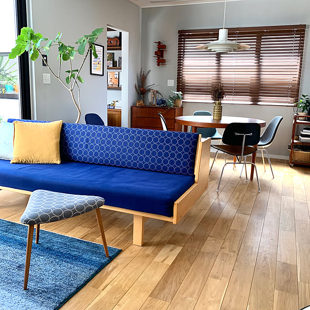 西洋アンティーク レザー 1人掛けソファ ロビーチェア 昭和レトロ 1/2